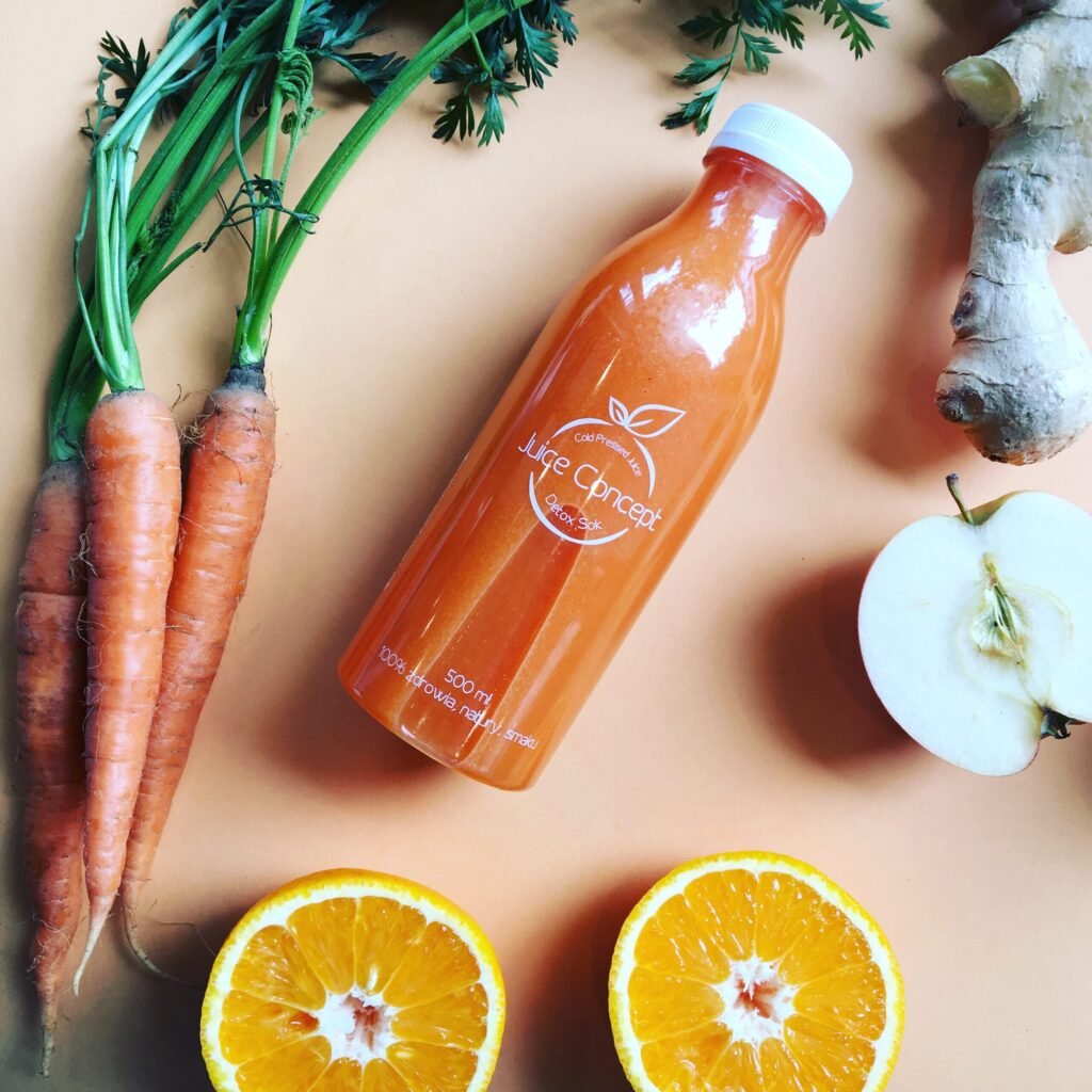 Sok świeżo wyciskany z marchewki z imbirem