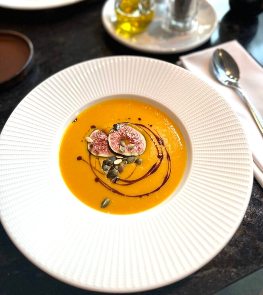 przepisy na rozgrzewające zupy na jesień